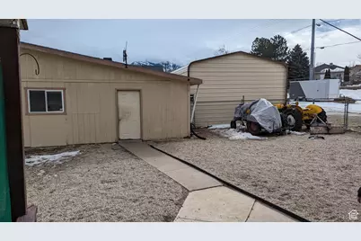 1341 E Creek Rd, Cottonwood Heights, UT 84093 - Photo 12