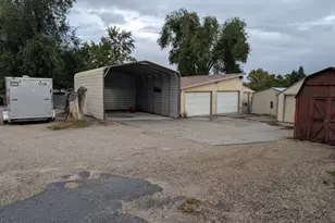 1341 E Crk Rd, Cottonwood Heights, UT 84093 - Photo 4