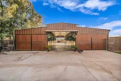 3770 Sugar Leo Rd, Bloomington, UT 84790 - Photo 2