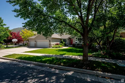 6721 S Costa Cv E, Cottonwood Heights, UT 84121 - Photo 4