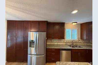 6721 S Costa Cv E, Cottonwood Heights, UT 84121 - Photo 24