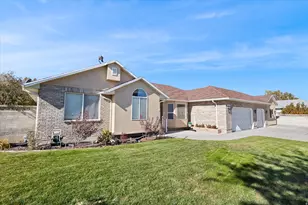 9496 S 1930 W, South Jordan, UT 84095 - Photo 1