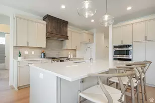 9847 S Castello Ct, South Jordan, UT 84095 - Photo 10