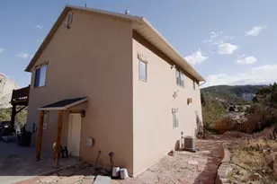 897 E Cocks Comb Dr, Teasdale, UT 84773 - Photo 10