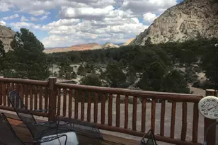 897 E Cocks Comb Dr, Teasdale, UT 84773 - Photo 46