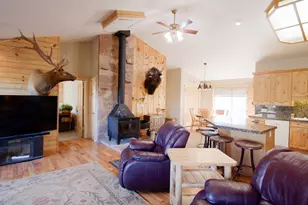 897 E Cocks Comb Dr, Teasdale, UT 84773 - Photo 16
