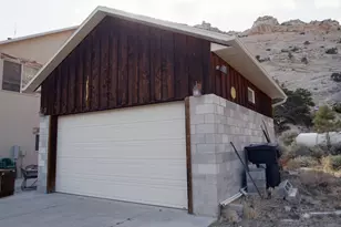 897 E Cocks Comb Dr, Teasdale, UT 84773 - Photo 4