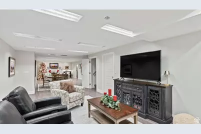 1043 W 13200 S, Riverton, UT 84065 - Photo 8