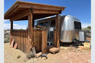 123 E Hickman Flats Rd, Monticello, UT 84535 - Photo 20