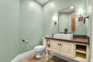 81 E Lone Hollow Dr S, Sandy, UT 84092 - Photo 24