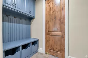 81 E Lone Hollow Dr S, Sandy, UT 84092 - Photo 26