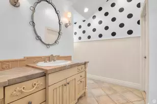 81 E Lone Hollow Dr S, Sandy, UT 84092 - Photo 46