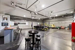 2859 W Country Classic Dr, Bluffdale, UT 84065 - Photo 8