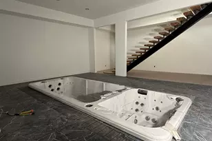 422 N Castor Ln, Salt Lake City, UT 84103 - Photo 14