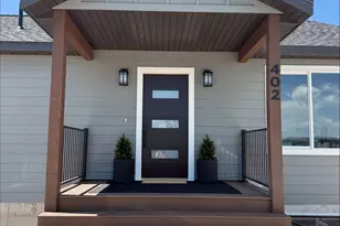 402 W Bluebell Dr, Garden City, UT 84028 - Photo 2
