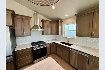 402 W Bluebell Dr, Garden City, UT 84028 - Photo 6
