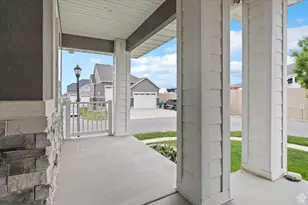 15134 S White Hart Ln, Bluffdale, UT 84065 - Photo 2