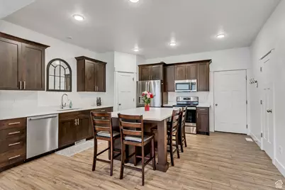 2734 E Iron Bark Aly N, Eagle Mountain, UT 84005 - Photo 2