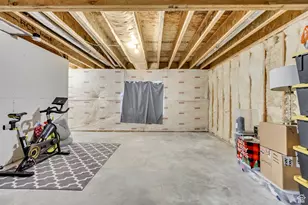 2734 E Iron Bark Aly N, Eagle Mountain, UT 84005 - Photo 18