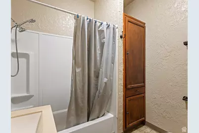 551 E 27th St, Ogden, UT 84403 - Photo 18
