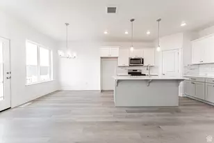 4676 S Heartwood Dr, Mapleton, UT 84664 - Photo 4