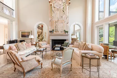 2062 E Walker Ln, Holladay, UT 84117 - Photo 8