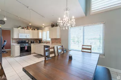 4707 W Granada Hills Ct, West Jordan, UT 84088 - Photo 4