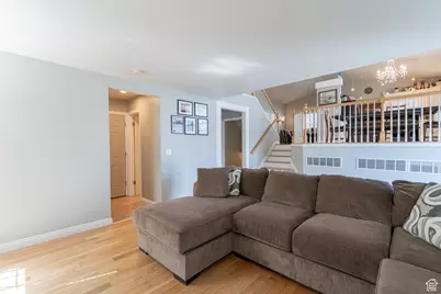 4707 W Granada Hills Ct, West Jordan, UT 84088 - Photo 10