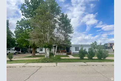 465 E Kings Ln, Green River, UT 84525 - Photo 2