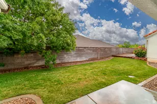 39 N Valley Dr N, Saint George, UT 84770 - Photo 6