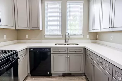 972 S High Ridge Rd, Spanish Fork, UT 84660 - Photo 20