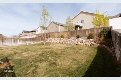 78 N Peach St E, Santaquin, UT 84655 - Photo 28