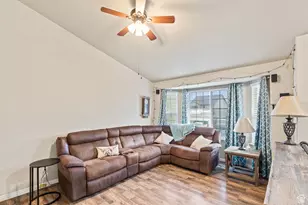 78 N Peach St E, Santaquin, UT 84655 - Photo 6