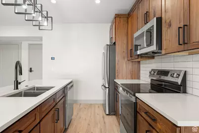 35 E 150 S #102B, Garden City, UT 84028 - Photo 8