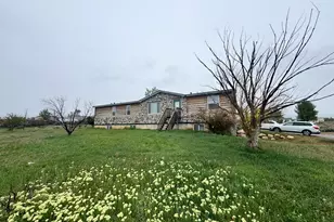 580 E 400 N, Spring City, UT 84662 - Photo 2