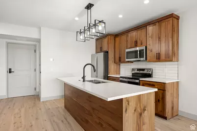 35 E 150 S #202C, Garden City, UT 84028 - Photo 8