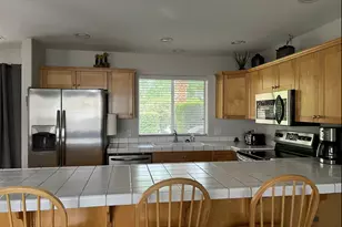 1845 W Canyon View Dr, Saint George, UT 84770 - Photo 2