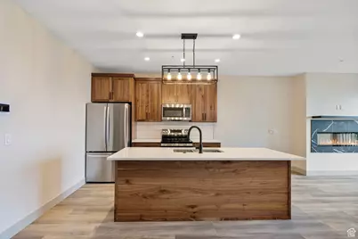 35 E 150 S #402C, Garden City, UT 84028 - Photo 14