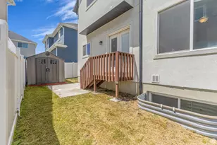 7185 N Hidden Steppe Bnd, Eagle Mountain, UT 84005 - Photo 32