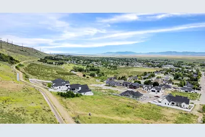 2021 S 100 W #13, Perry, UT 84302 - Photo 12