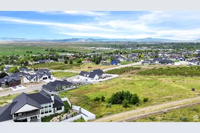 2021 S 100 W #13, Perry, UT 84302 - Photo 8