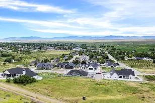 2021 S 100 W, Perry, UT 84302 - Photo 10