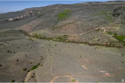 18250 N Paradise Park Rd #3, Lapoint, UT 84039 - Photo 4