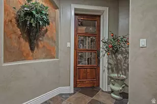 2238 E Cottonwood Cove Ln, Cottonwood Heights, UT 84121 - Photo 72