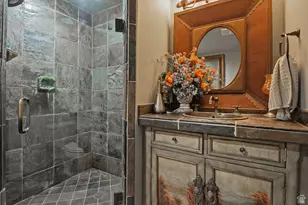 2238 E Cottonwood Cove Ln, Cottonwood Heights, UT 84121 - Photo 74