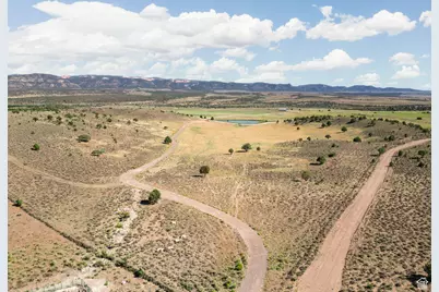 1125 W Grandview Dr #7, Hatch, UT 84735 - Photo 12