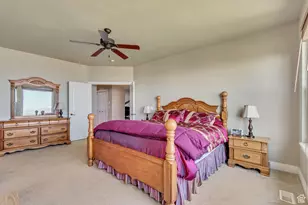2116 E Falcon Ridge Dr, Draper (UT Cnty), UT 84020 - Photo 16