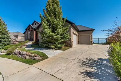 2116 E Falcon Ridge Dr, Draper (UT Cnty), UT 84020 - Photo 2