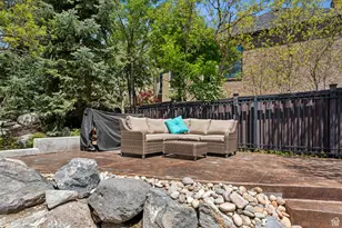 1 S Crosshill Ln, Sandy, UT 84092 - Photo 6