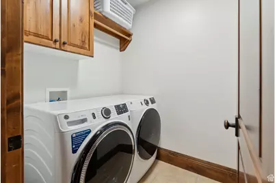 1 S Crosshill Ln, Sandy, UT 84092 - Photo 88